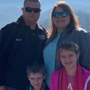 Meet your Posher, Jennifer